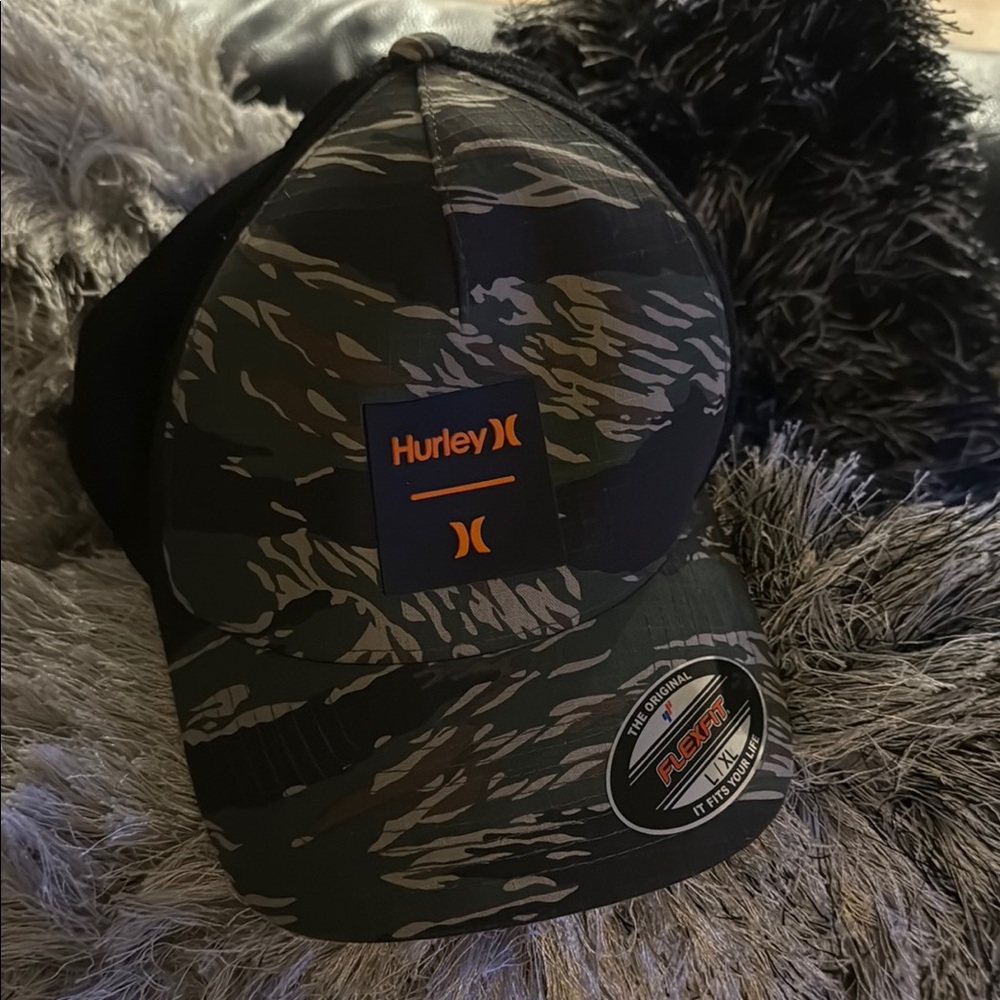 Hurley Camo Black Cap